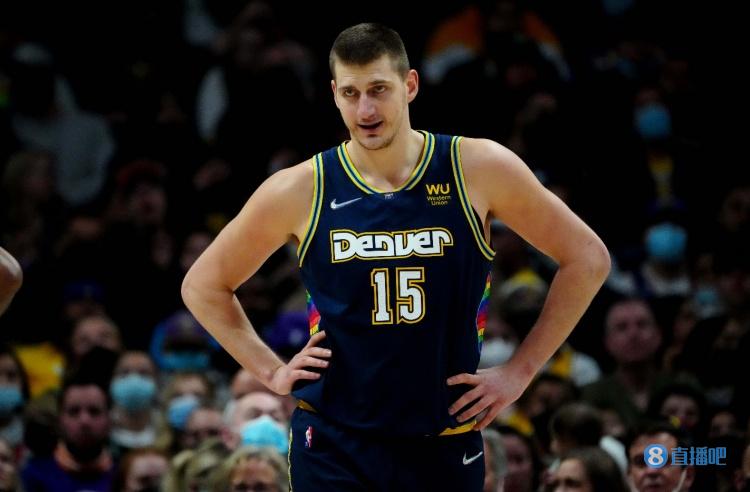 场的牵制力 场的牵制力