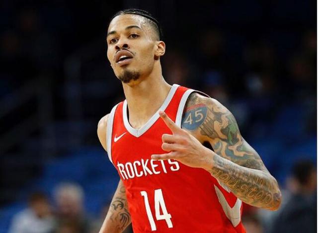 篮板劣势引 篮板劣势引